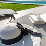 Casa vacanze Atemberaubende Steinvila Mit Privatem Salzwasserpool Mit Bekannter Taverne Ums Eck