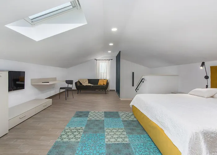 펜션 Atemberaubende Steinvila Mit Privatem Salzwasserpool Mit Bekannter Taverne Ums Eck *